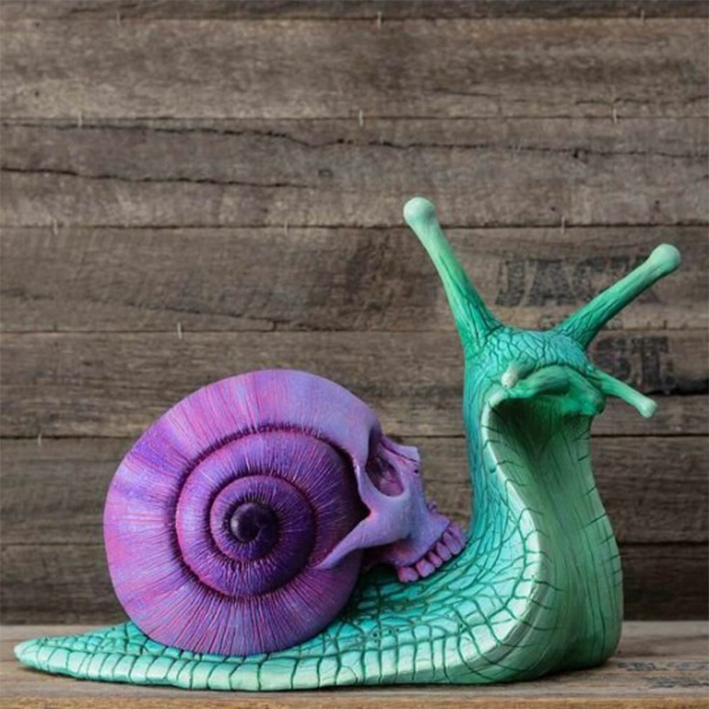 Snail Skull Gothic Garden Decoration Resin Figurine - 3 Colour Choices