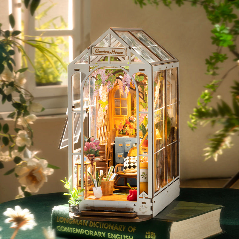 Rolife Summer House Garden Room Book Nook Kit Book Shelf Insert