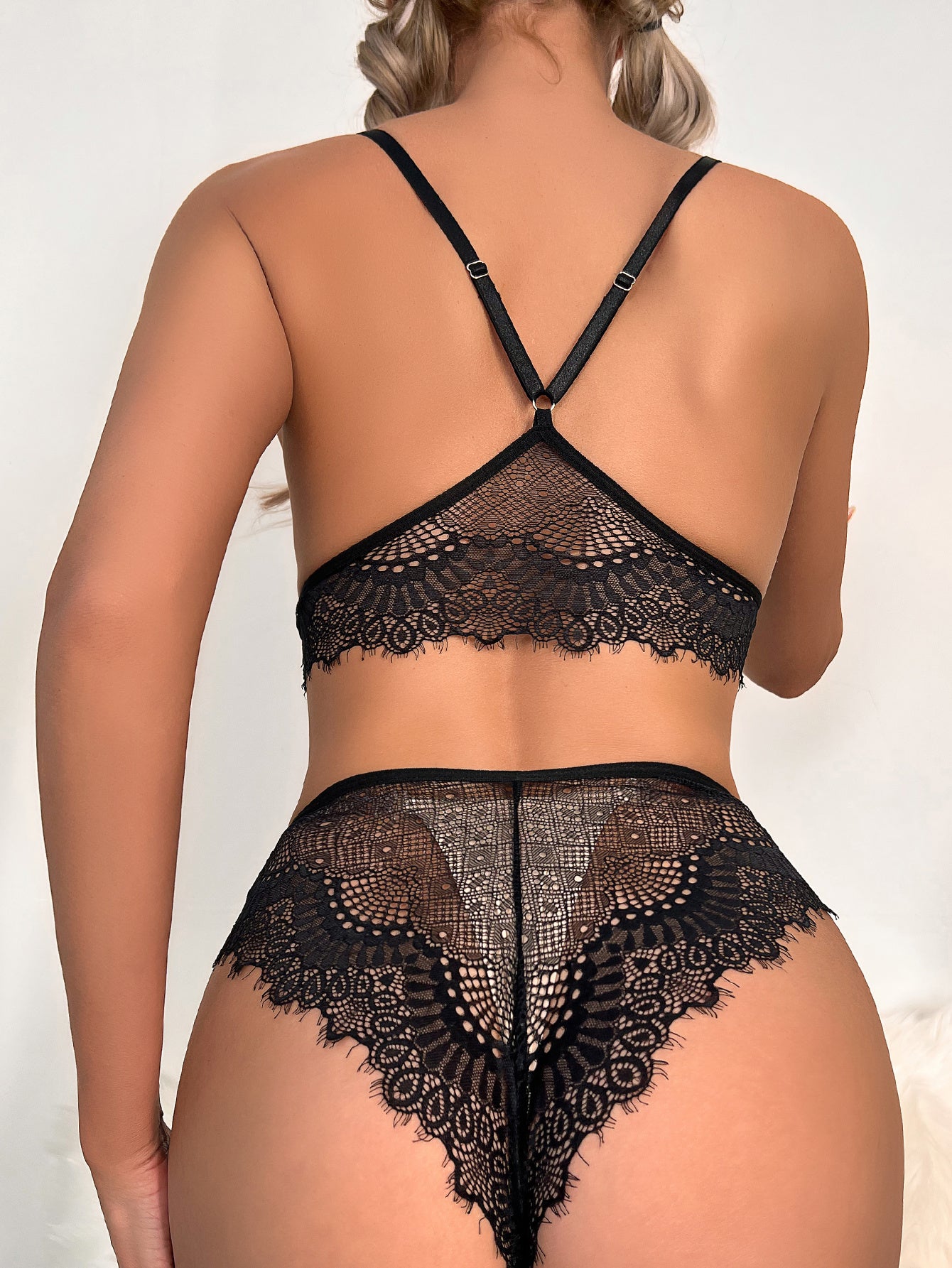 Delicate Black Lace 2 Piece Sexy Underwear Set - Black